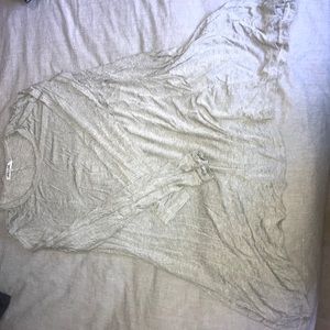 long sleeve grey flowey shirt